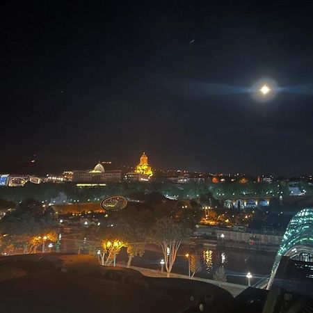 Barsuna Tbilisi Buitenkant foto